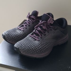 Brooks Revel 2 Tennis Shoes